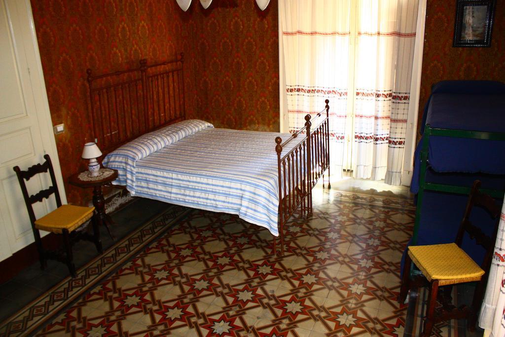 B&B Sotto I Pini Zafferana Etnea Kamer foto